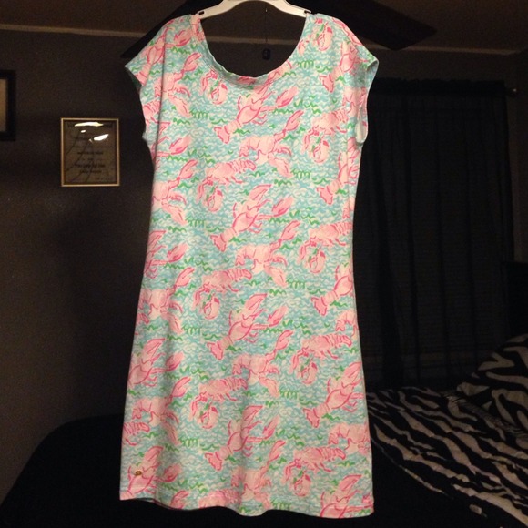 SOLD/TRADED Lilly Pulitzer lobstah roll dress