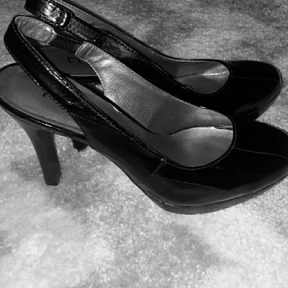 Slingbacks