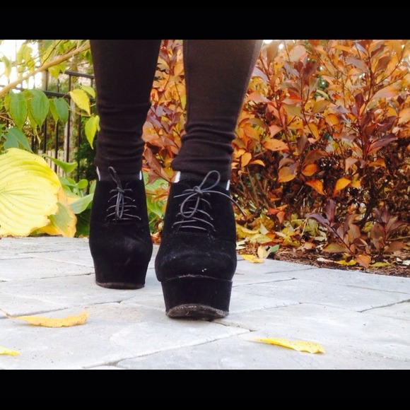 Black lace up wedge bootie