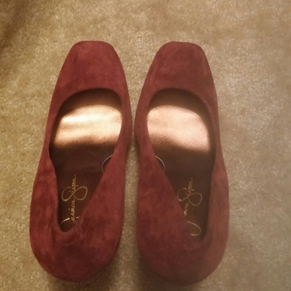 Jessica Simpson plum heels