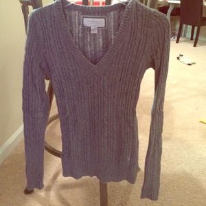 PRICE DROP American Eagle vneck cable sweater