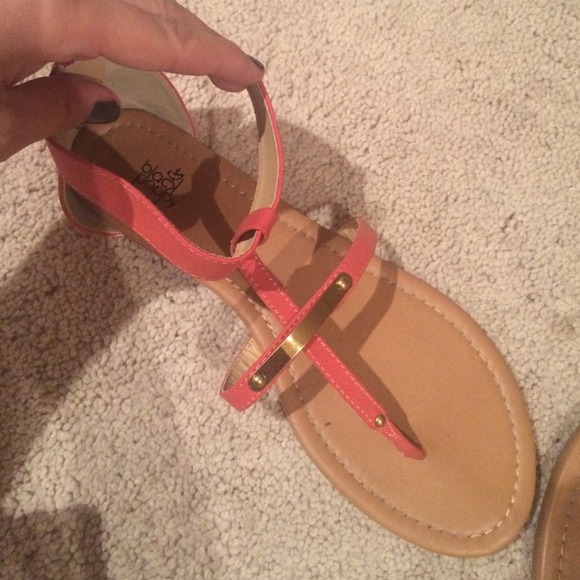 Coral sandals ✨
