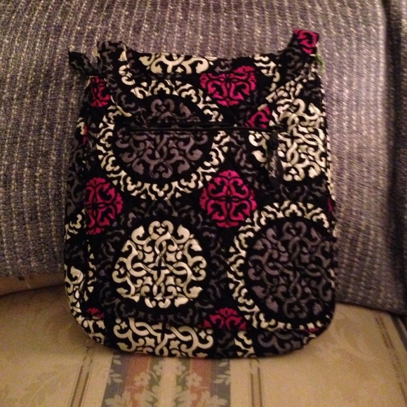Vera Bradley mailbag in Canterberry Magenta NWT - Picture 4 of 4
