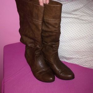 Barely worn brown boots