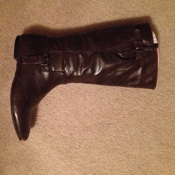 Brown boots
