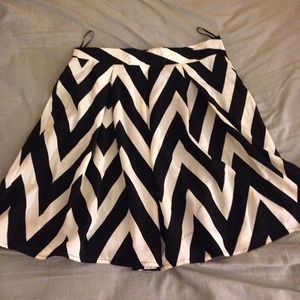 Chevron printed skirt