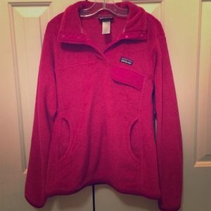 Women's pink small Patagonia pull over