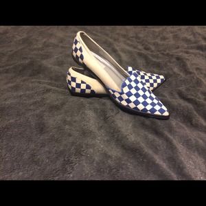 🔻 Reduced price🔻Steve Madden kitten hill shoes!