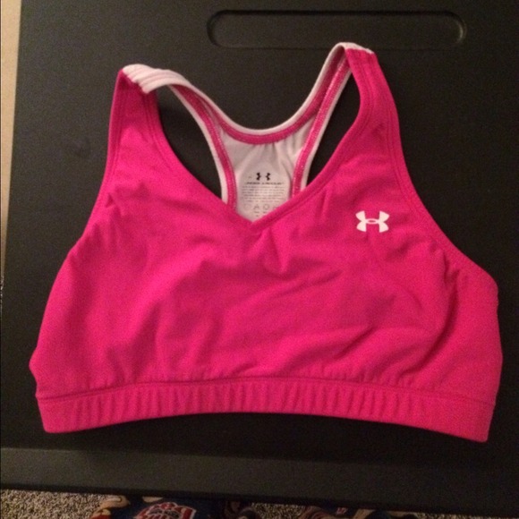Pink sports bra! 💕