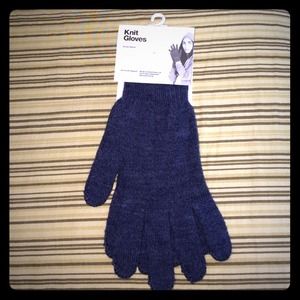 Blue knit gloves
