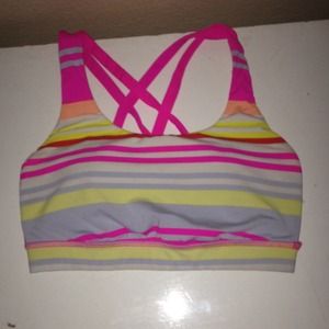 Lululemon energy bra size 4
