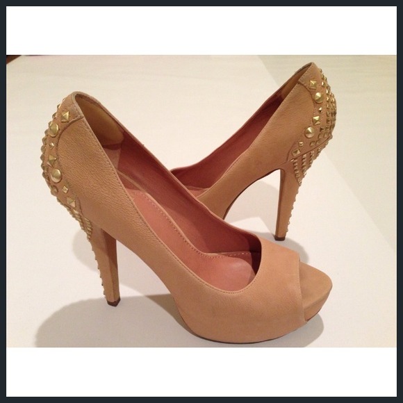 Vince Camuto Missie Nude Heels