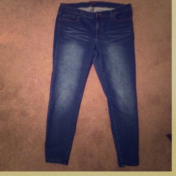 Wms Sz 20 Forever 21 jeans