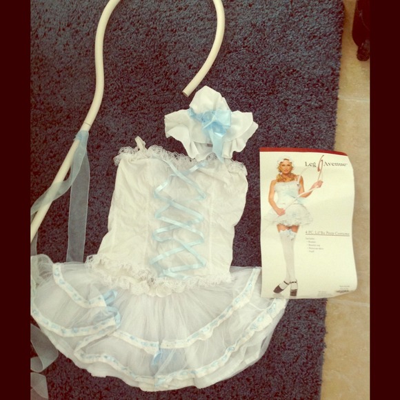 Lil Bo peep costume