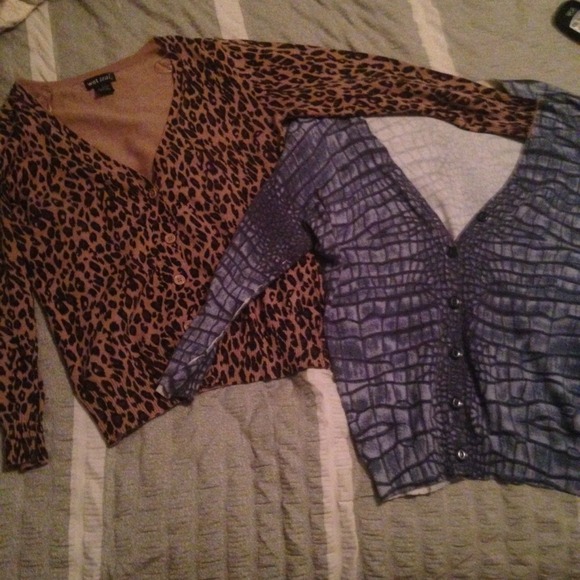 2 cardigans
