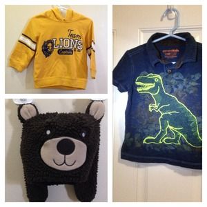 ((((SOLD in tods))))Bundle boys  clothes