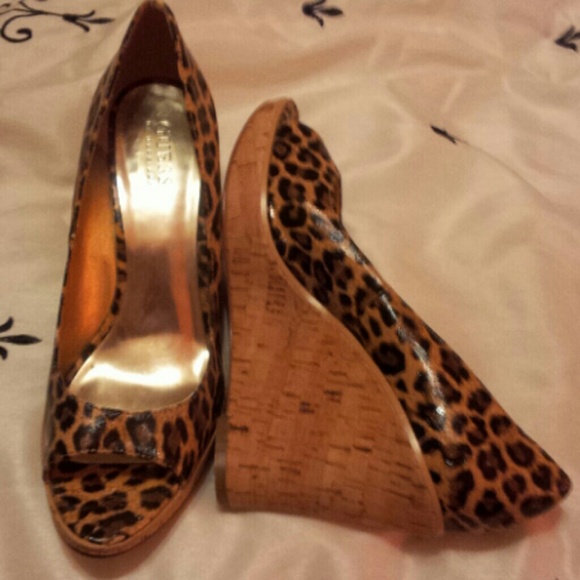 Wedge shoes