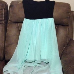 mint and black sweetheart neckline dress!