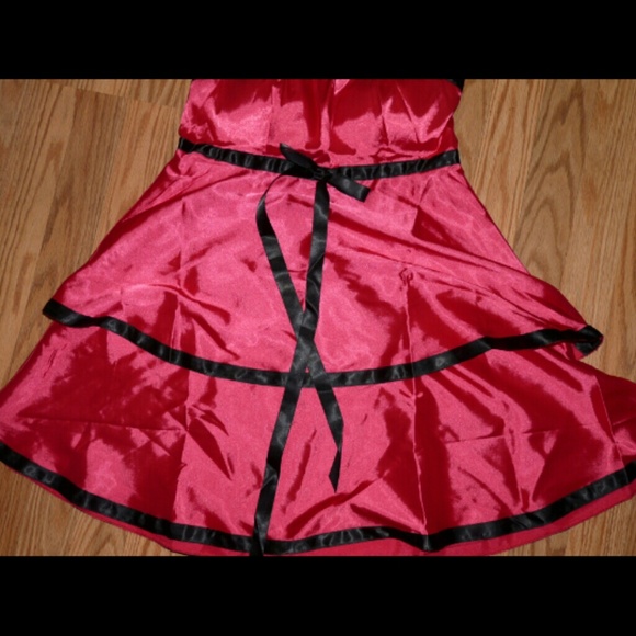 NWOT Hot Pink and Black Bow Dress