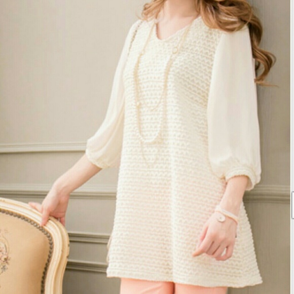 Texture top w/ chiffon sleeves - Picture 3 of 3