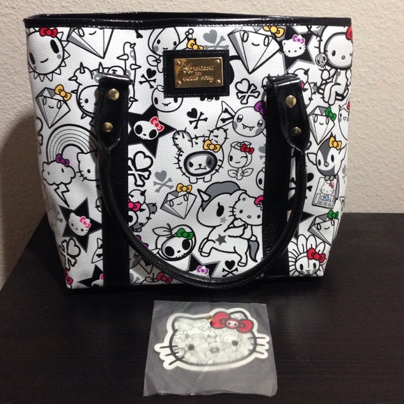 Toki Doki for Hello Kitty 35th Anniversary tote