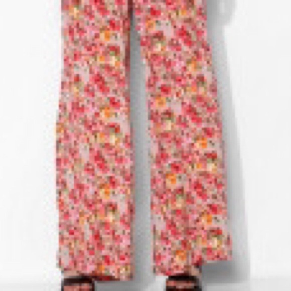 Urban Outfitters Floral High Waisted Pants🎀 - Picture 2 of 4