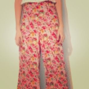 Urban Outfitters Floral High Waisted Pants🎀