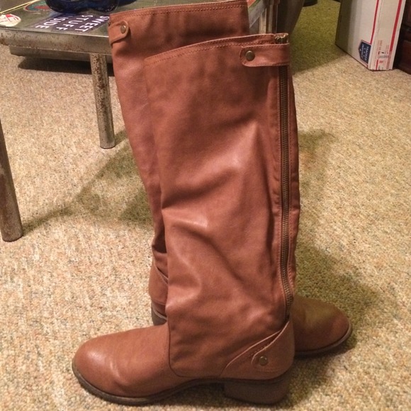 Brown cognac boots