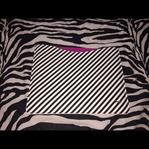 💞Juicy Couture IPad cover💞