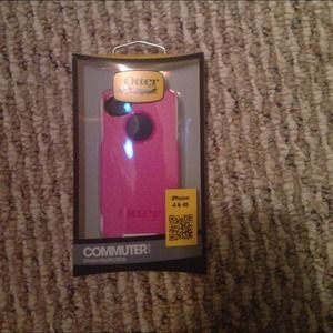Pink commuter otterbox phone case