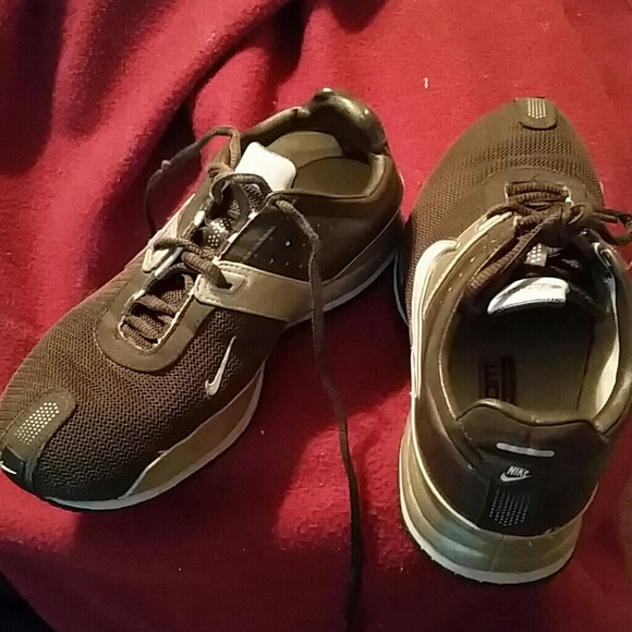 Shoes - Picture 2 of 3