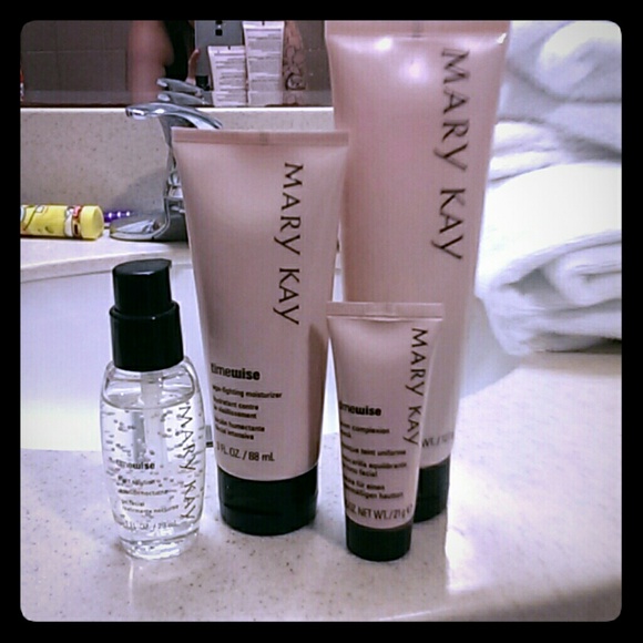 ❌traded❌Mary Kay time wise set