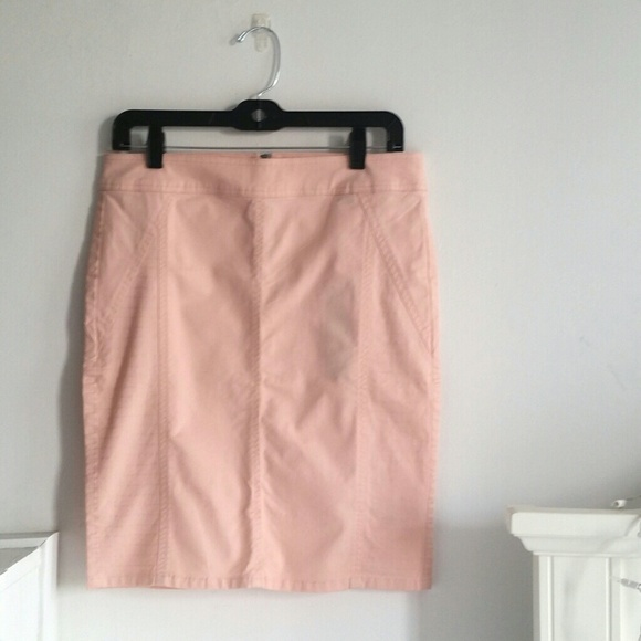 ▪ donated ▪ pale pink pencil skirt - Picture 3 of 4