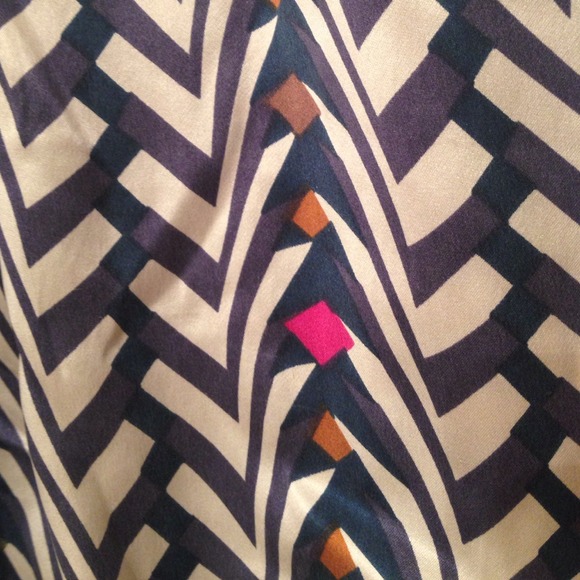 Trinity chevon pattern halter top - Picture 2 of 2