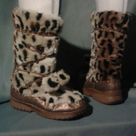 snow leopard fur boots