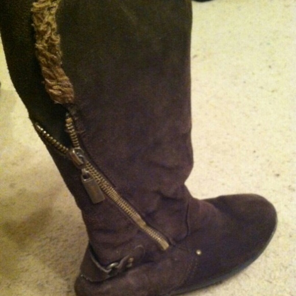 Brown boots - Picture 2 of 2