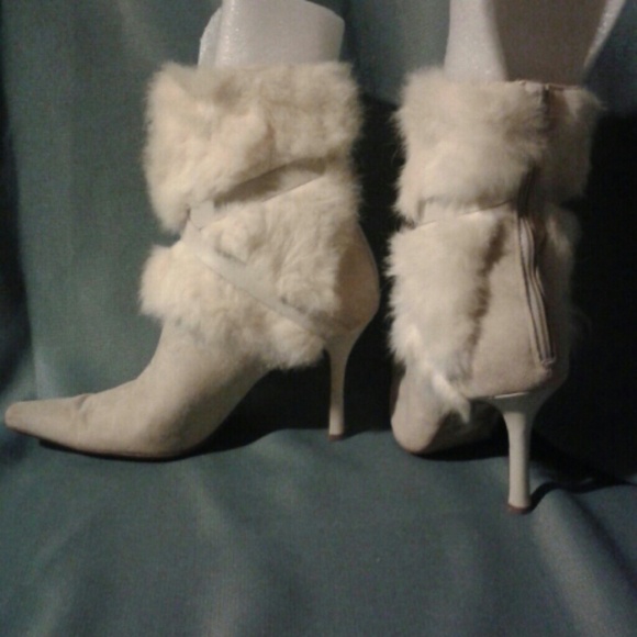 Rare white rabbit fur/ white suede heeled boots