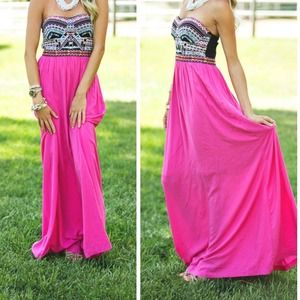 NWT. Colorful maxi dress