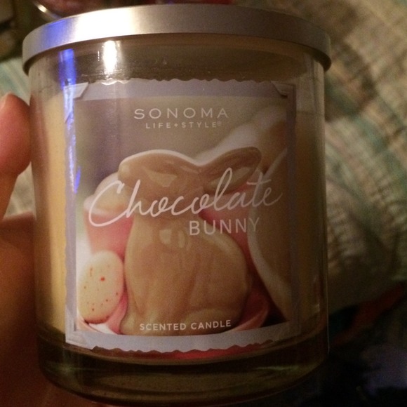 Sonoma chocolate bunny 14oz candle burned 2 hours