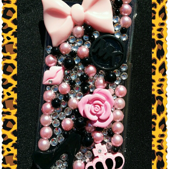 BLING MK CELLPHONE CASE. - Picture 1 of 1