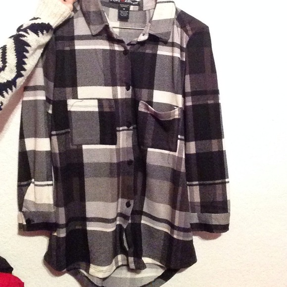 Black/White/Gray button down