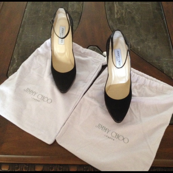 ❌FINAL REDUCTION!!!❌AUTHENTIC JIMMY CHOO PUMPS!!! - Picture 3 of 4