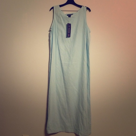Moms estate; long linen sheath, never worn