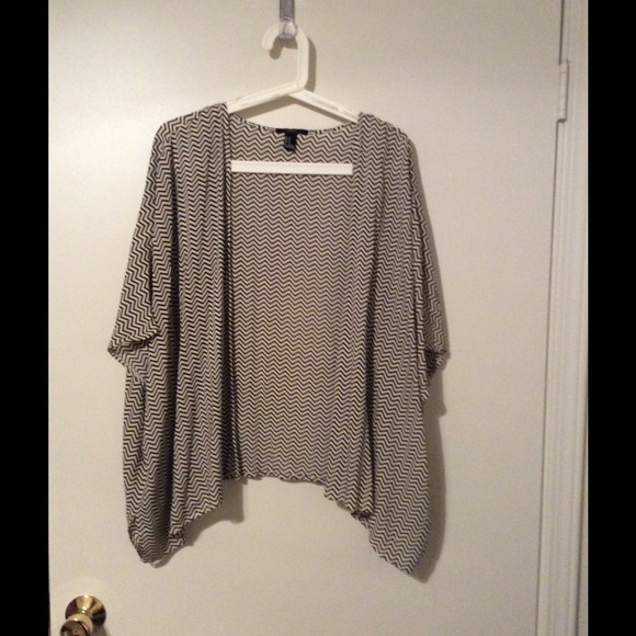 F21 kimono