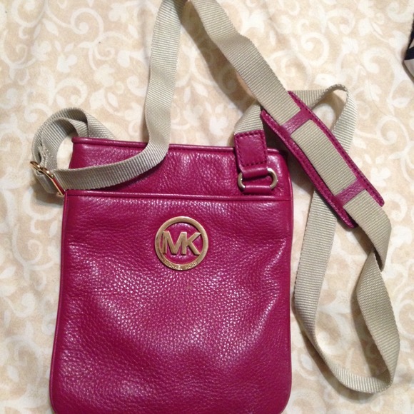 Authentic Michael Kors Messenger bag