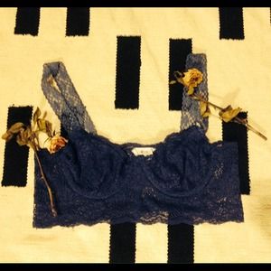 navy blue laced bra