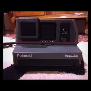 vintage polaroid impulse (mint condition)