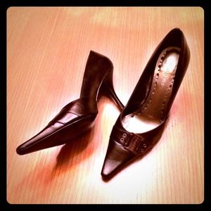 BCBGirl black pointed toe leather heels