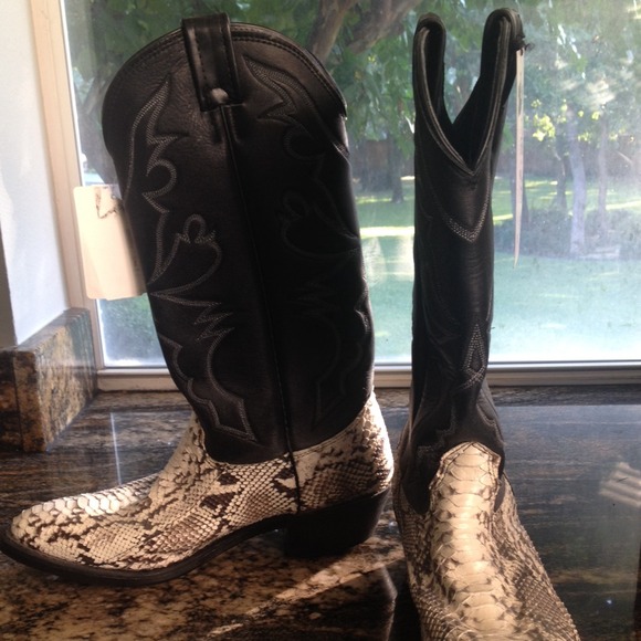 NWT Larry Mahan's Snakeskin Leather Cowgirl Boots