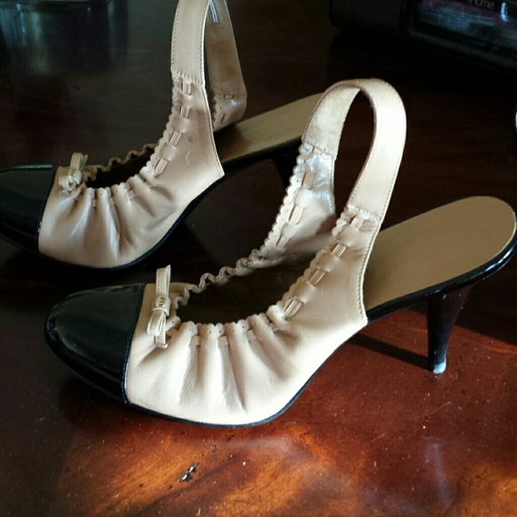 Chanel heels - Picture 2 of 4